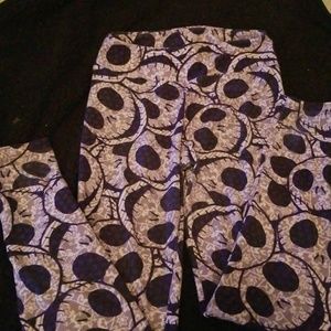 TNBC leggings